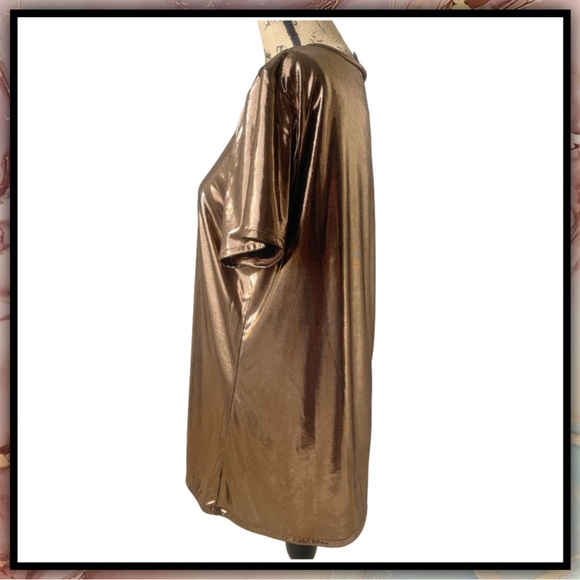 TORRID Liquid Shine Crew Neck Party Tee #T00990pl - Picture 3 of 8